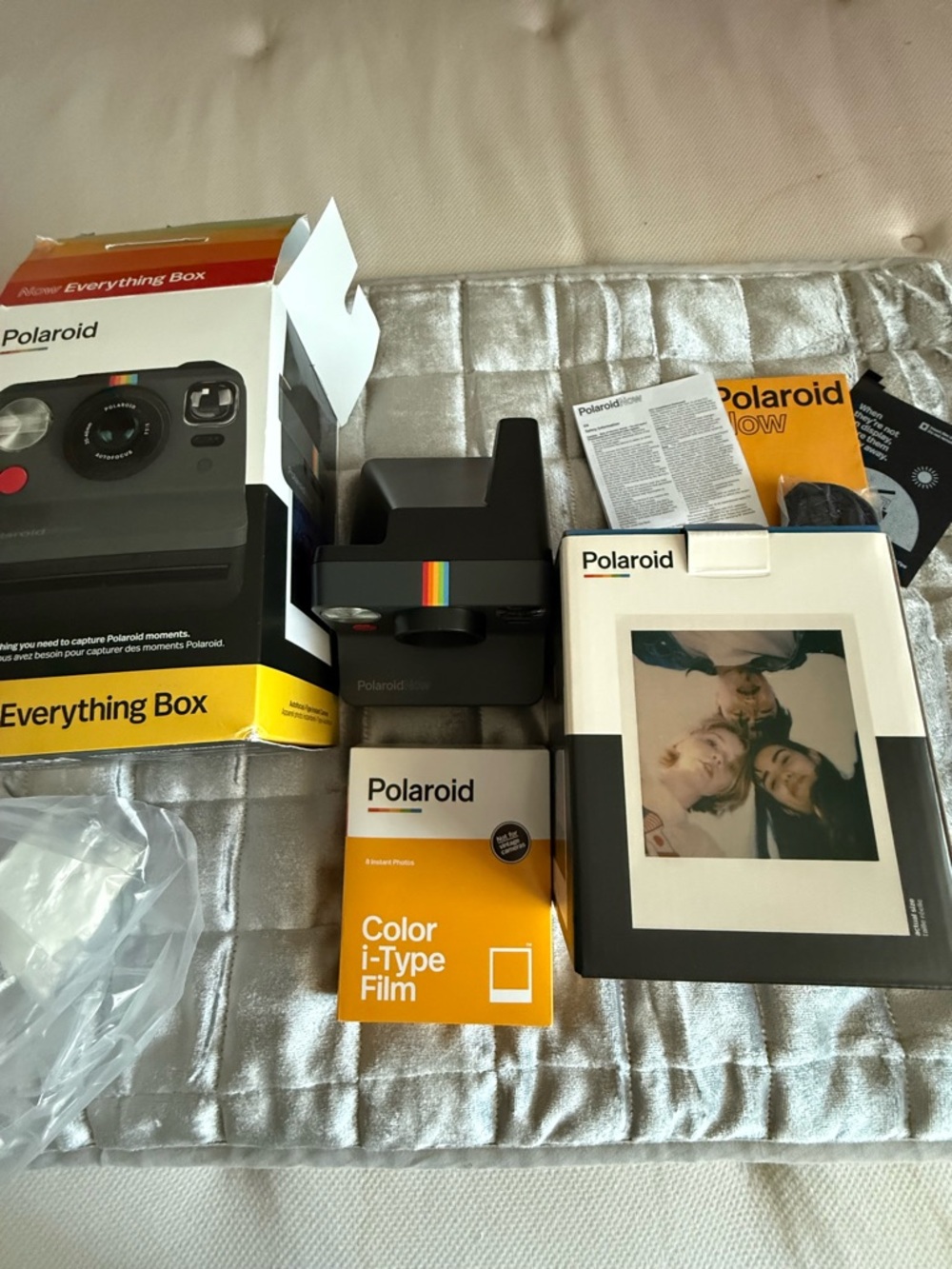 Polaroid Now Autofocus I - Type Instant Camera & 8 instant photos